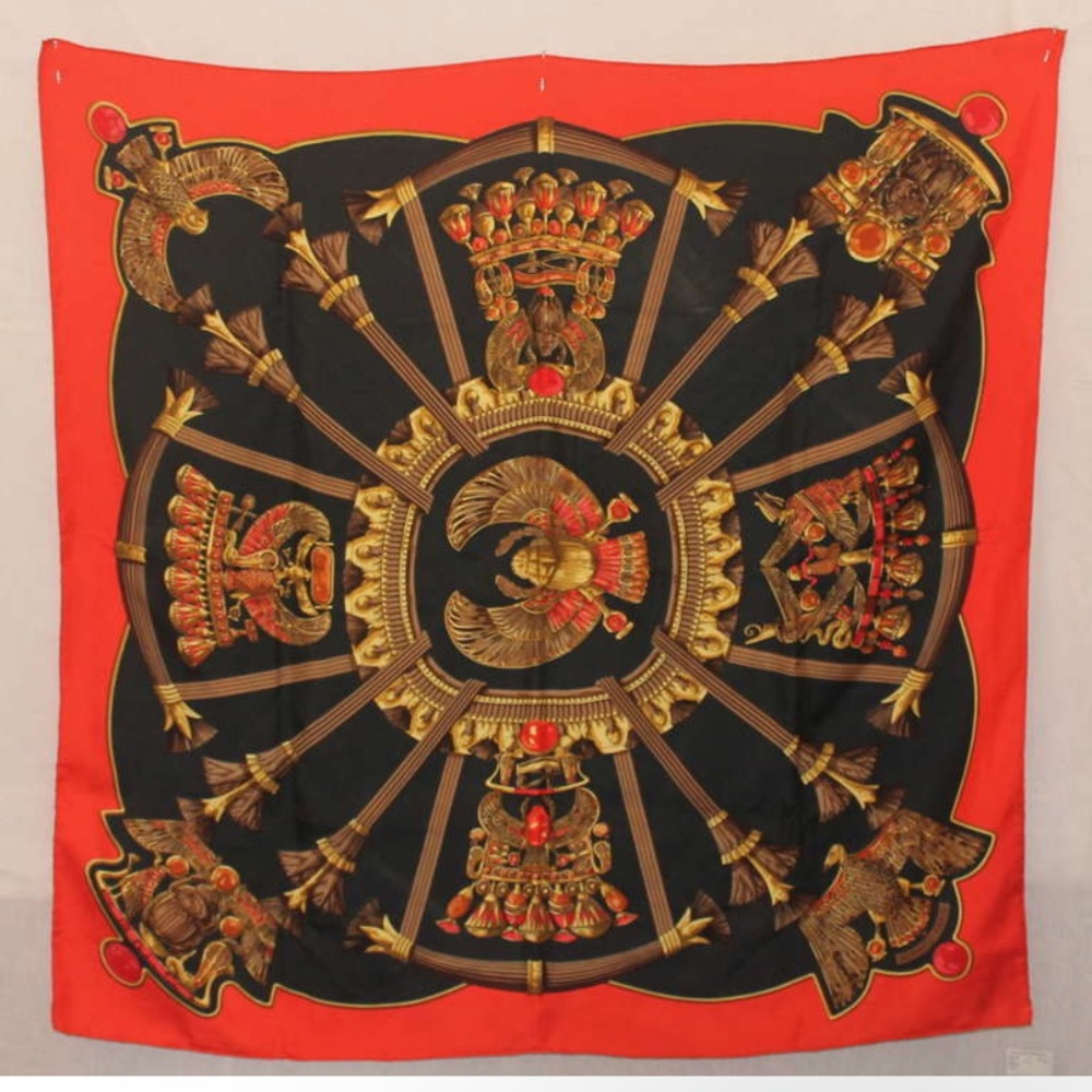 Hermes silk scarf 💕💕